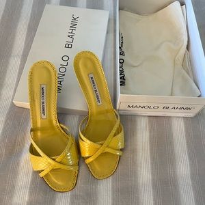 Manolo Blahnik kitten heel yellow